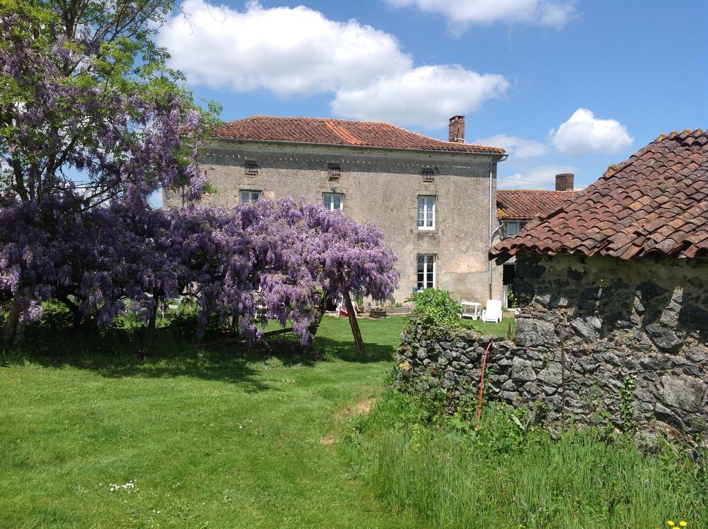 Bed and Breakfast Wisteria House Chanteloup  Экстерьер фото